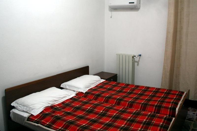 Family Inn Pero Habitación foto